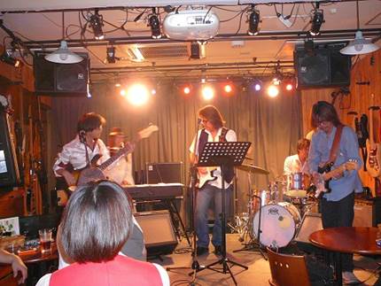 説明: 説明: 説明: C:\Users\N1001061\Desktop\TempTemp\GIN HOUSE2013-0518-01.jpg